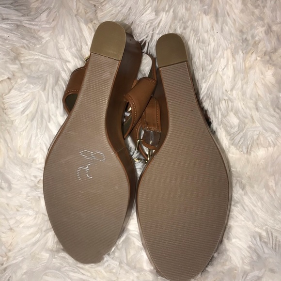 Guess wedge heels, Size 11! NWOT! - Picture 3 of 5